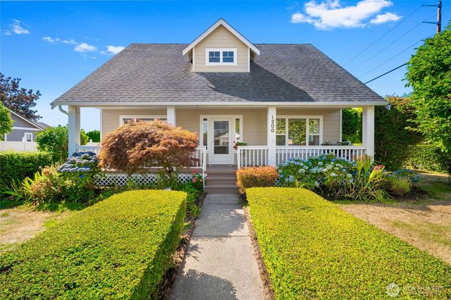 1200 Elm Street, Lynden, WA 98264