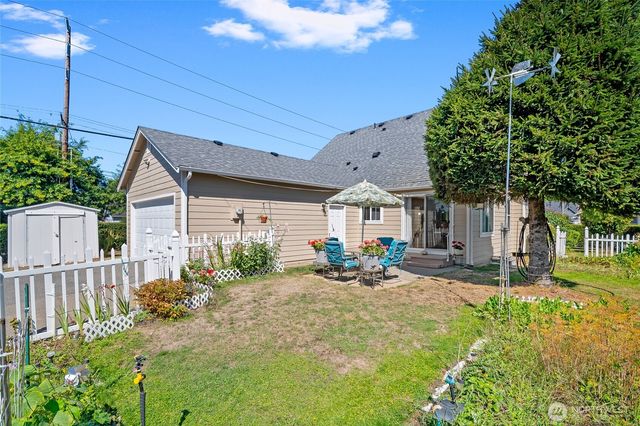 1200 Elm Street, Lynden, WA 98264