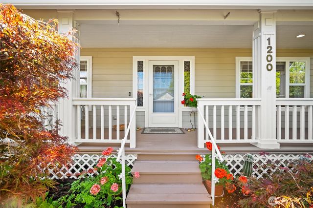 1200 Elm Street, Lynden, WA 98264