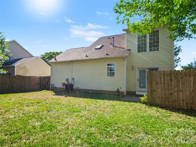 12548 Panthersville Drive, Charlotte, NC 28269