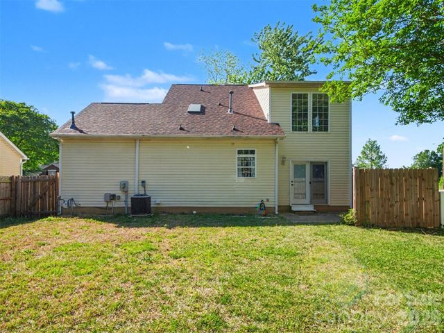 12548 Panthersville Drive, Charlotte, NC 28269