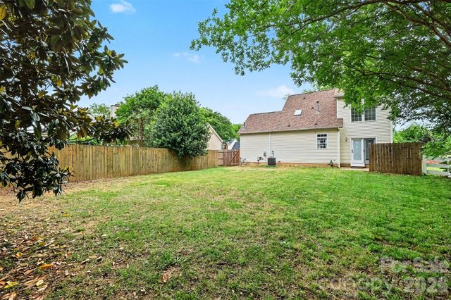 12548 Panthersville Drive, Charlotte, NC 28269