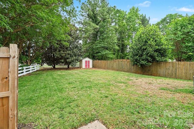 12548 Panthersville Drive, Charlotte, NC 28269