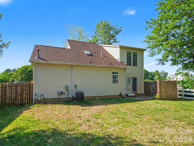 12548 Panthersville Drive, Charlotte, NC 28269