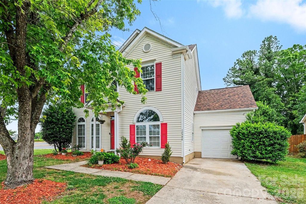 12548 Panthersville Drive, Charlotte, NC 28269
