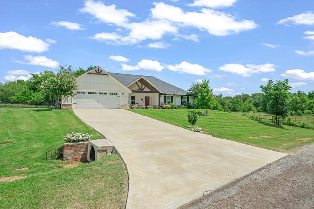797 Oklahoma, Van, TX 75790