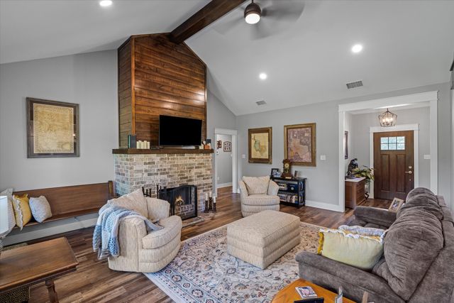 797 Oklahoma, Van, TX 75790