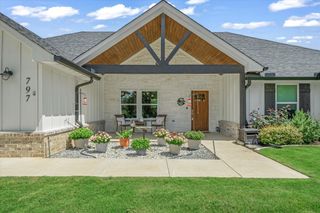 797 Oklahoma, Van, TX 75790
