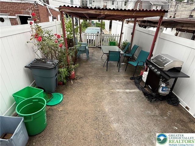 624 North Poplar Street, Allentown City, PA 18102