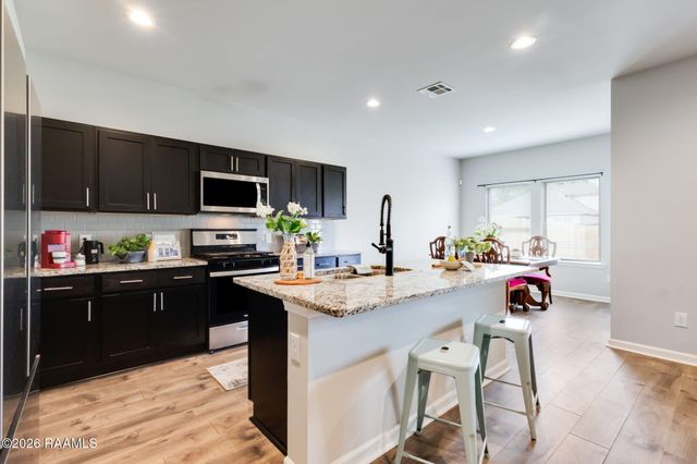 114 Southern Oak Drive, Lafayette, LA 70507