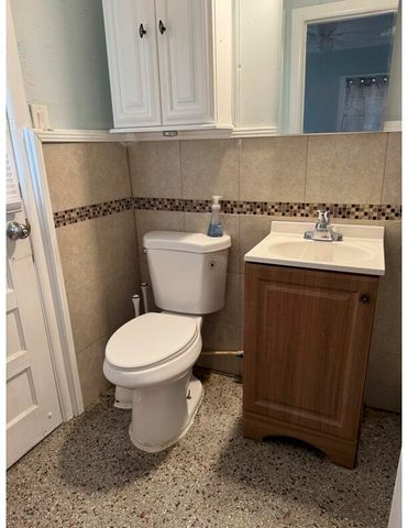 21916 Belgrade Avenue, Panama City Beach, FL 32413