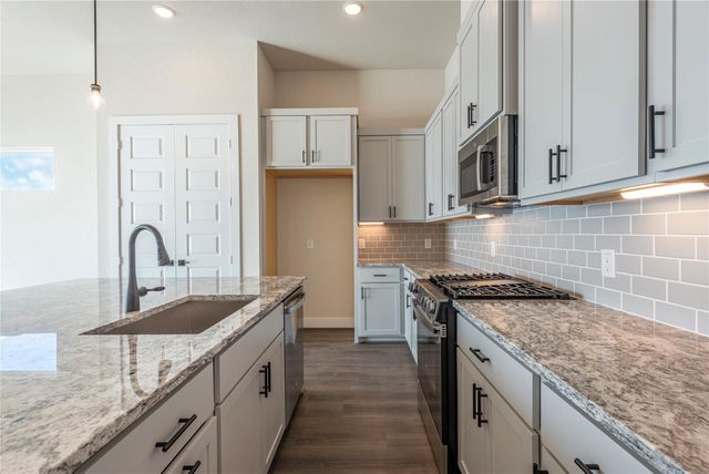 4405 Davis Lane, Seabrook, TX 77586