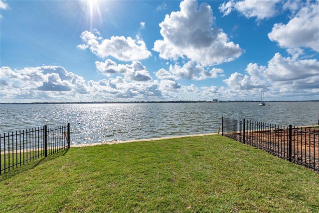 4405 Davis Lane, Seabrook, TX 77586