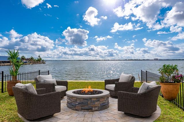 4405 Davis Lane, Seabrook, TX 77586