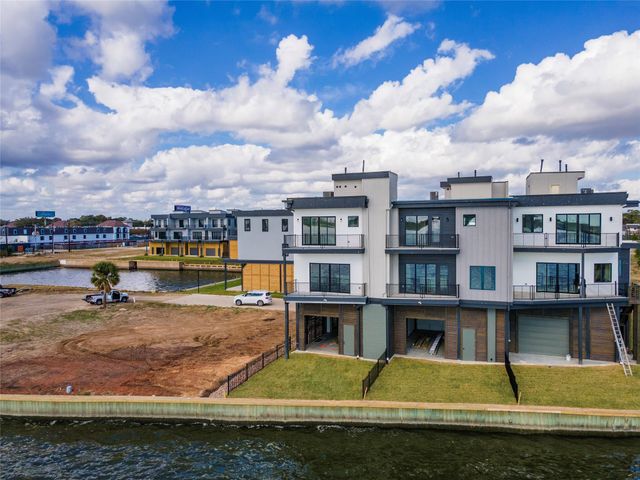 4405 Davis Lane, Seabrook, TX 77586