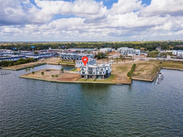 4405 Davis Lane, Seabrook, TX 77586