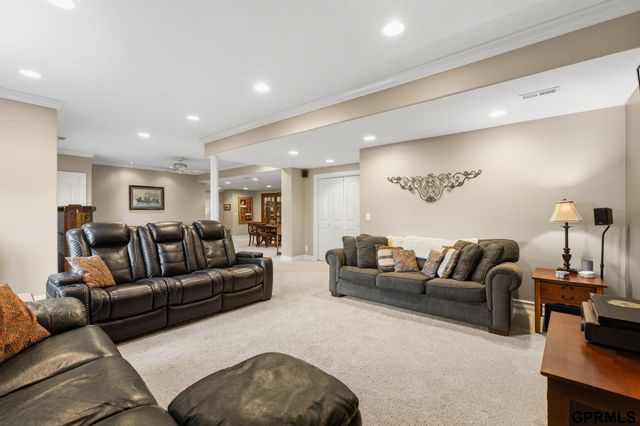 11617 S 201st Street, Gretna, NE 68028