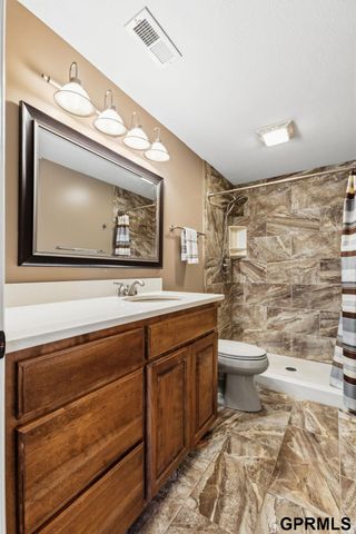 11617 S 201st Street, Gretna, NE 68028
