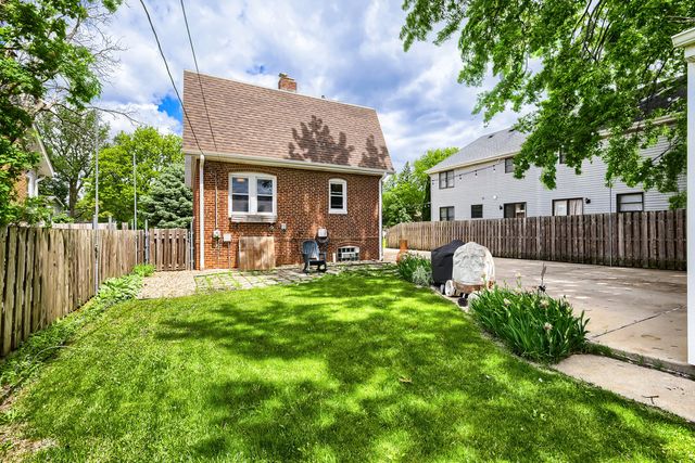 15 W Ann Street, Lombard, IL 60148