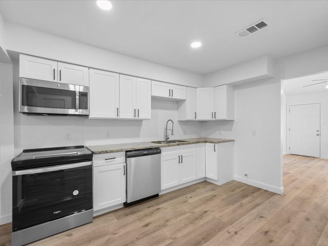 506 Worsham Street, Montgomery, TX 77316