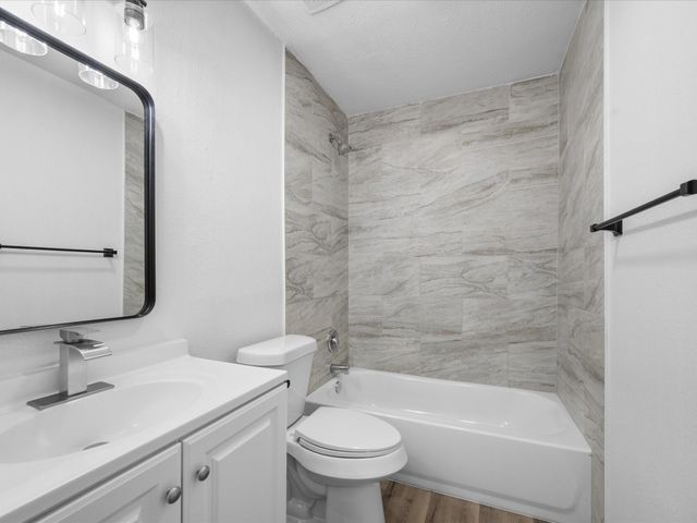 506 Worsham Street, Montgomery, TX 77316