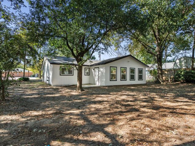 506 Worsham Street, Montgomery, TX 77316