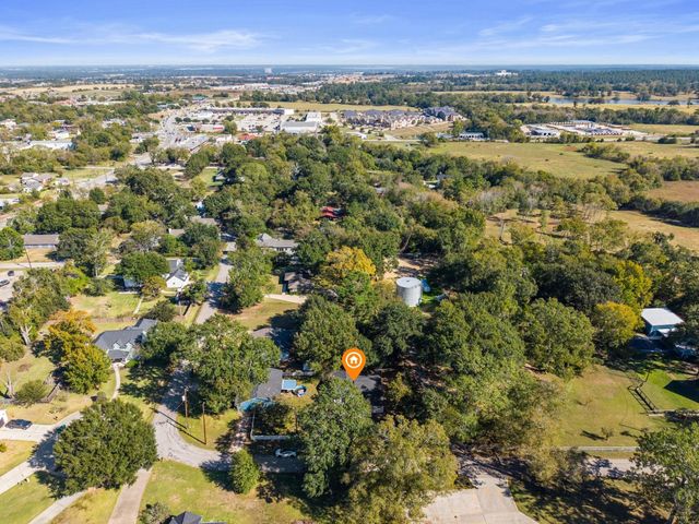 506 Worsham Street, Montgomery, TX 77316