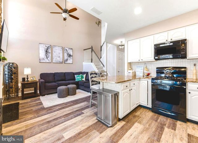 151 LA COSTA DR, Blackwood, NJ 08012