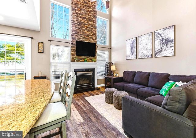 151 LA COSTA DR, Blackwood, NJ 08012