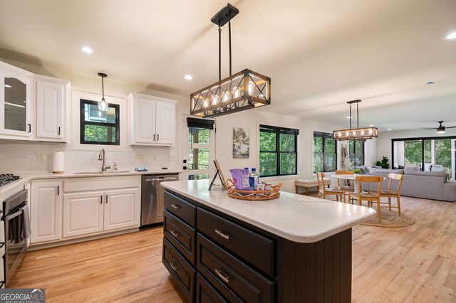 834 Lower Bell Creek Road, Hiawassee, GA 30546