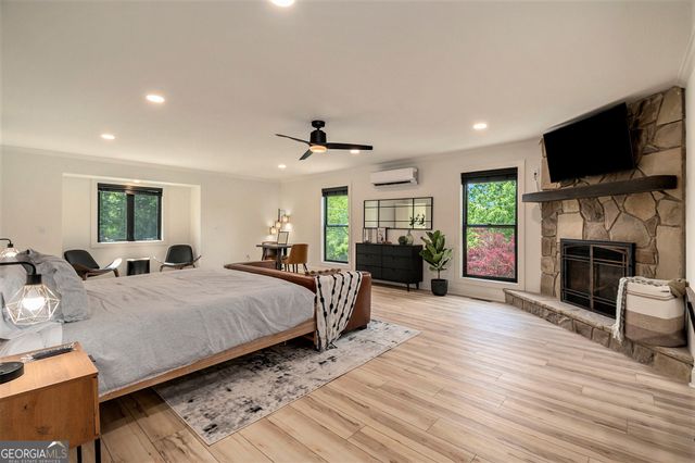 834 Lower Bell Creek Road, Hiawassee, GA 30546