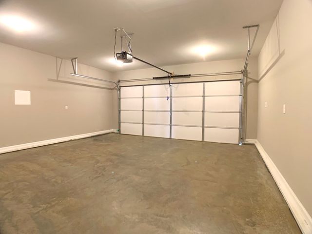 413 Ayden Ln, Clarksville, TN 37042