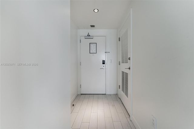 3101 Bayshore Dr 1402, Fort Lauderdale, FL 33304