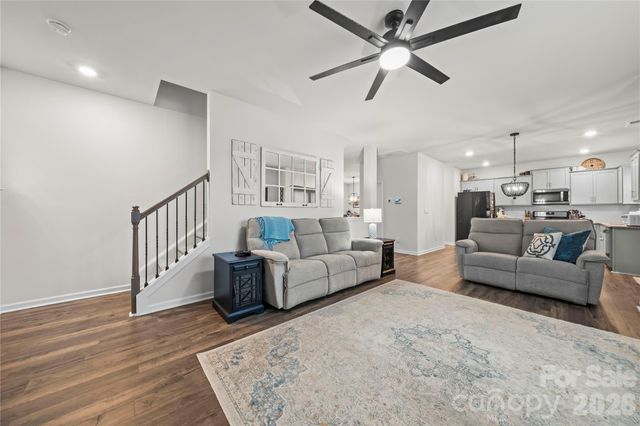 7549 Stonehouse Drive, Gastonia, NC 28056