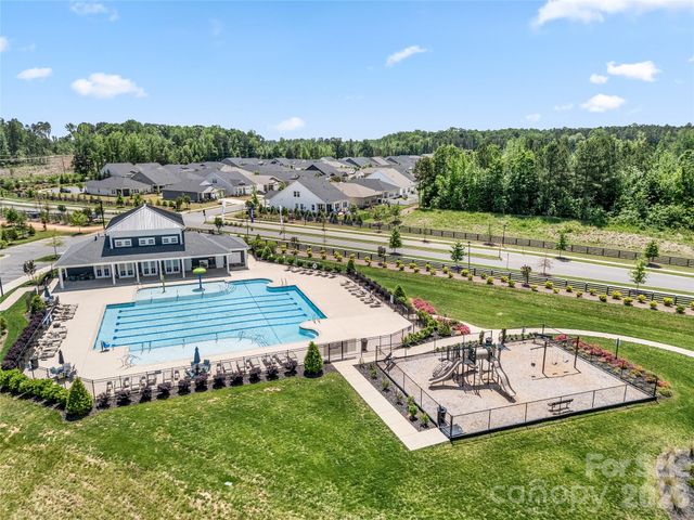 7549 Stonehouse Drive, Gastonia, NC 28056