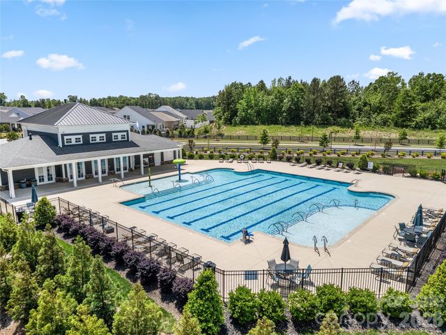 7549 Stonehouse Drive, Gastonia, NC 28056