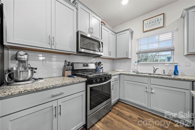 7549 Stonehouse Drive, Gastonia, NC 28056