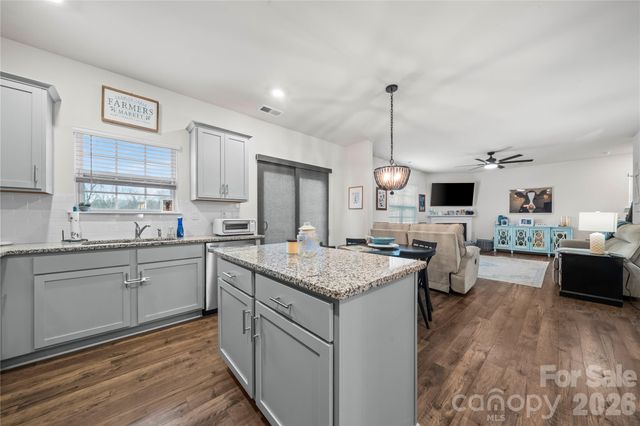 7549 Stonehouse Drive, Gastonia, NC 28056