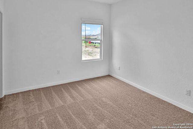2716 SIERRA CHICAS LN, Seguin, TX 78155