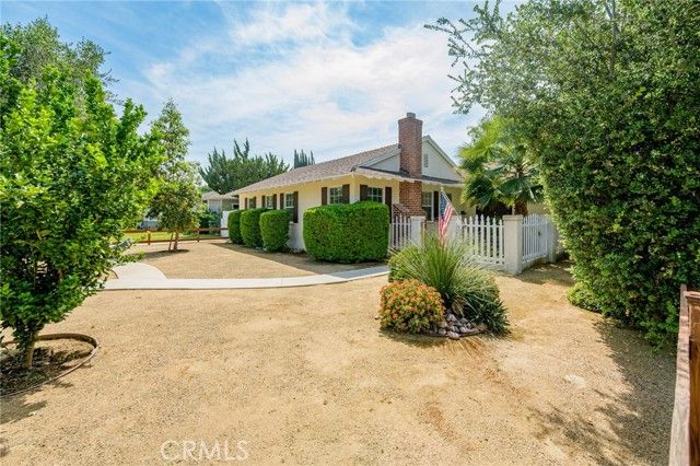 17256 Lemay, Los Angeles, CA 91406