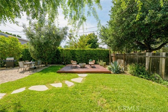 17256 Lemay, Los Angeles, CA 91406