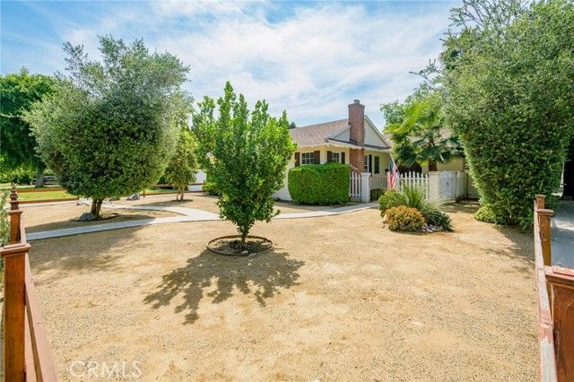 17256 Lemay, Los Angeles, CA 91406
