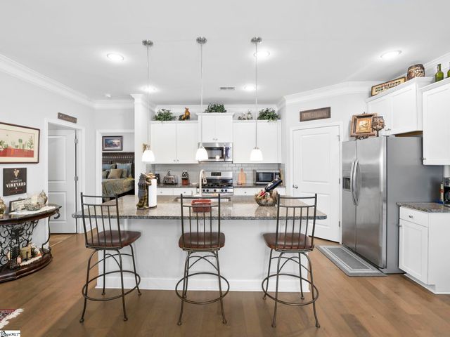 965 Deepwood Court, Boiling Springs, SC 29316