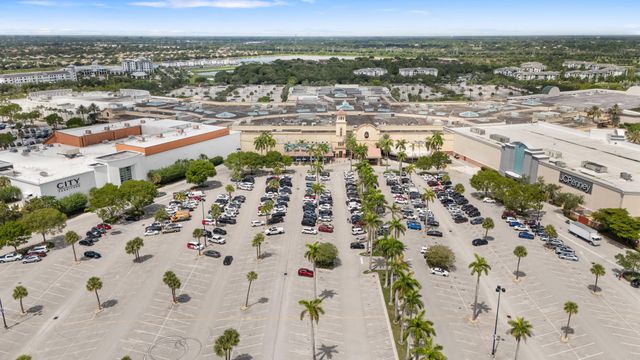 15591 Milan Court, Wellington, FL 33414