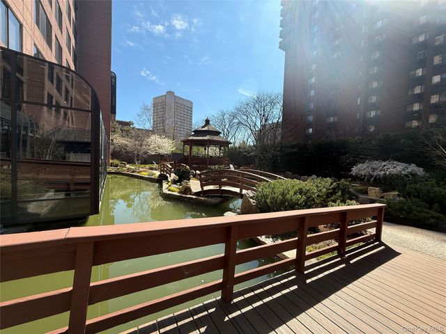 4 Martine Avenue 1416, White Plains, NY 10606