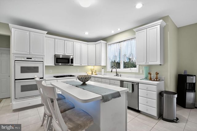 20 JASMINE RD, Lumberton, NJ 08048