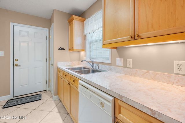 3864 Harmony Circle SE, Southport, NC 28461