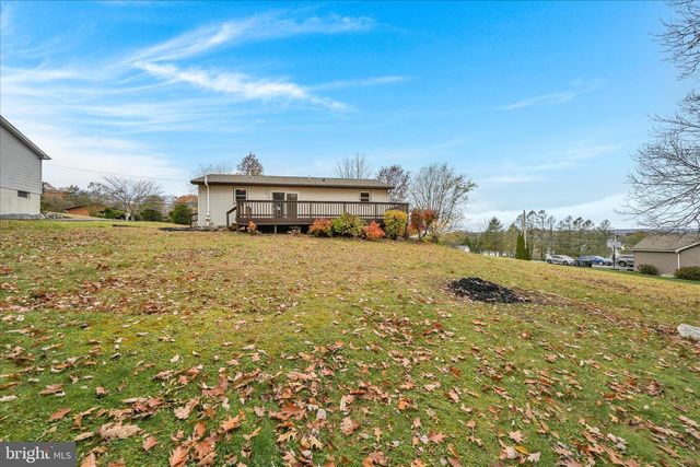 140 - 141 NAVAJO DR, Auburn, PA 17922