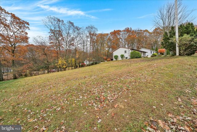 140 - 141 NAVAJO DR, Auburn, PA 17922