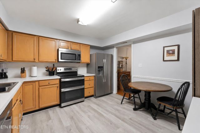 10464 Laura Lee Lane, Knoxville, TN 37922
